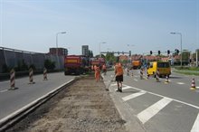 Zomer in de stad werk aan de weg