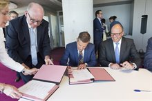 JvK_20160512_Ondertekening_012