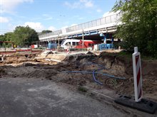 Verleggen kabels en leidingen in Verlengde Lodewijkstraat. (juli 2017)