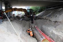 Aanleg riool onder het viaduct van het Vrijheidsplein - foto: R.Bewier (september 2017