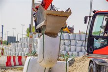 Zandzakken verstevigen het zandlichaam bij Laan Corpus den Hoorn. Foto: Raymond Bos.