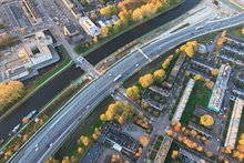 In november zijn we begonnen met de renovatie van het viaduct bij de Van Iddekingelaan onder de A28.