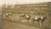 1938 Paardenrennen in het Stadspark